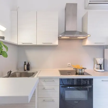 Amazing In With Wifi Apartment *